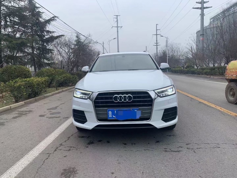 日照18年奧迪Q38