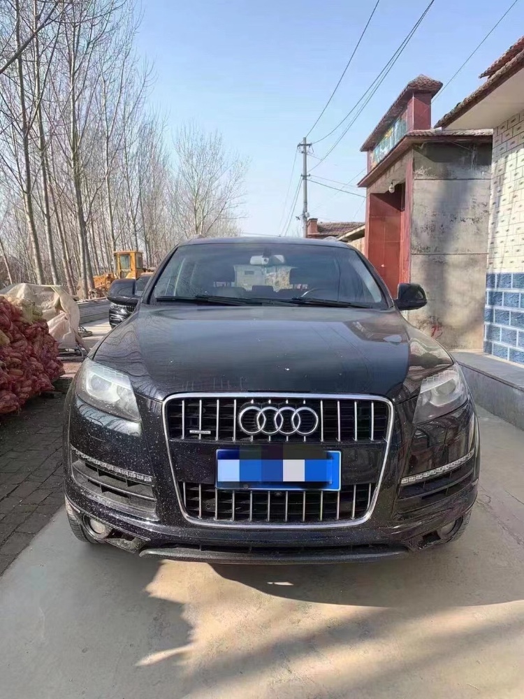 德州13年奧迪Q79