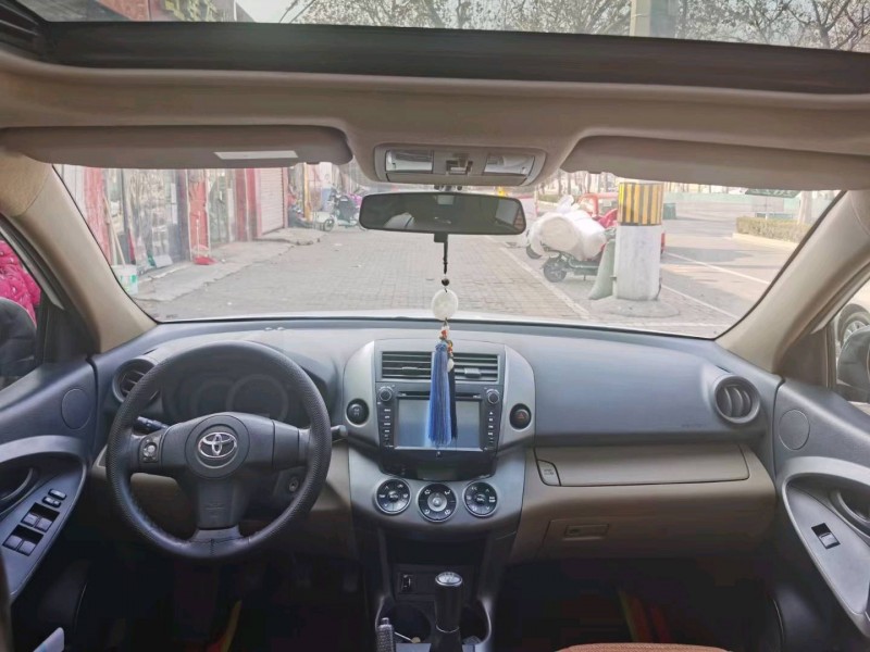 邢臺12年豐田RAV43