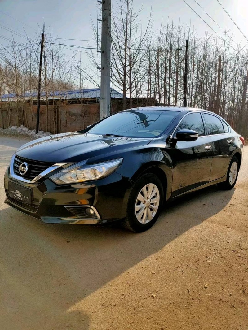 沈陽17年日產天籟2