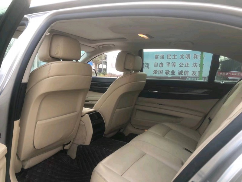 徐州12年宝马7系4