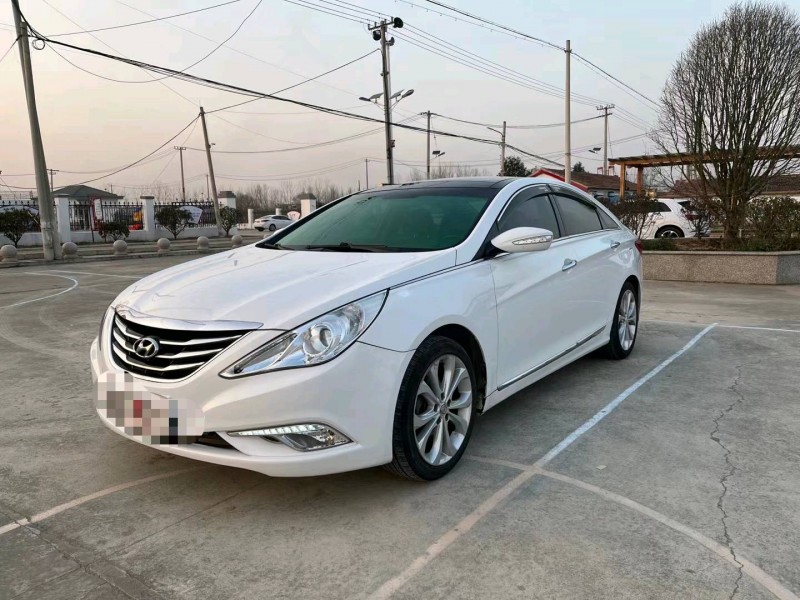 徐州14年现代索纳塔八7