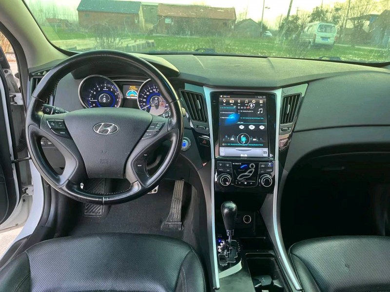 徐州14年现代索纳塔八4