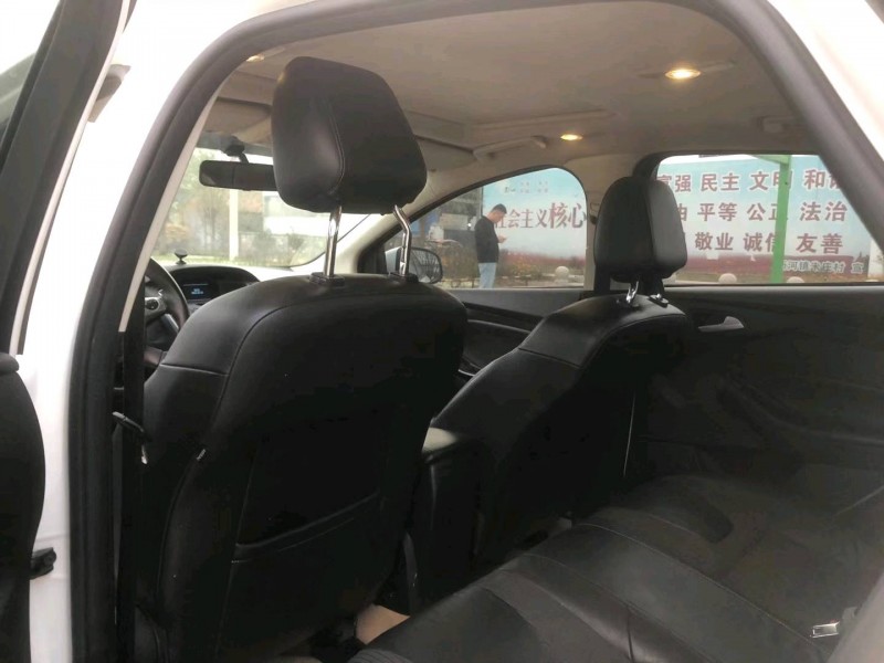 徐州15年福特福克斯6