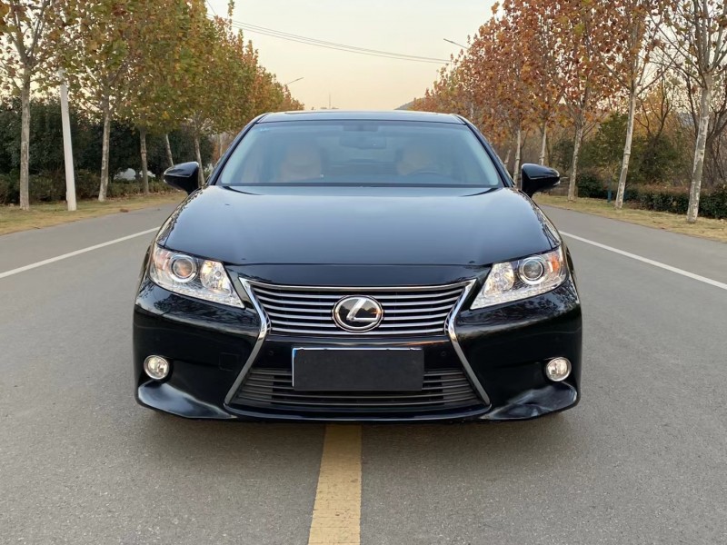 徐州16年雷克萨斯ES9