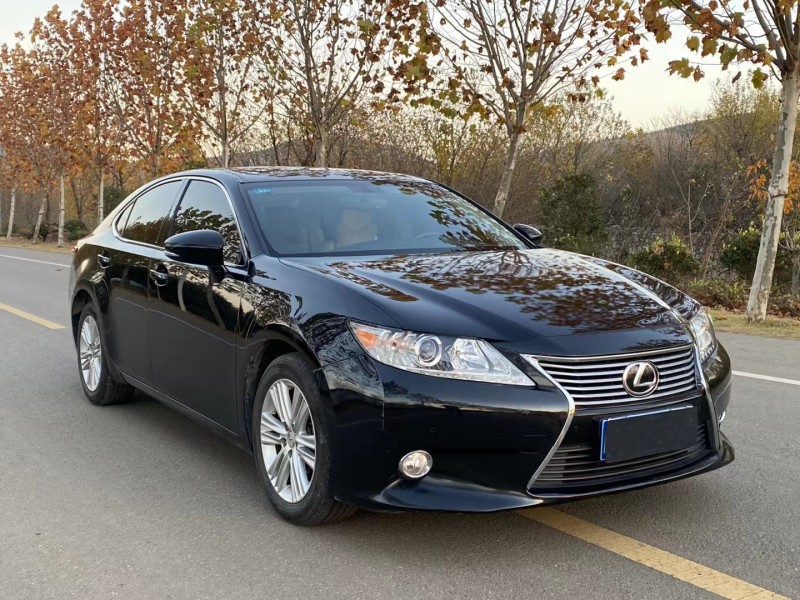 徐州16年雷克萨斯ES8