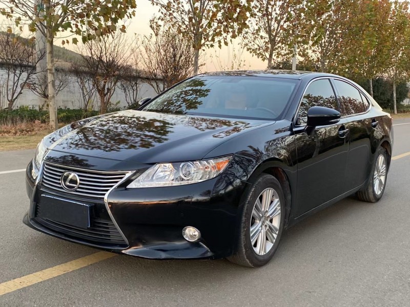 徐州16年雷克萨斯ES7