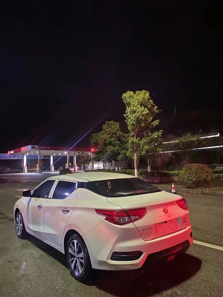 北京20年日產藍鳥9