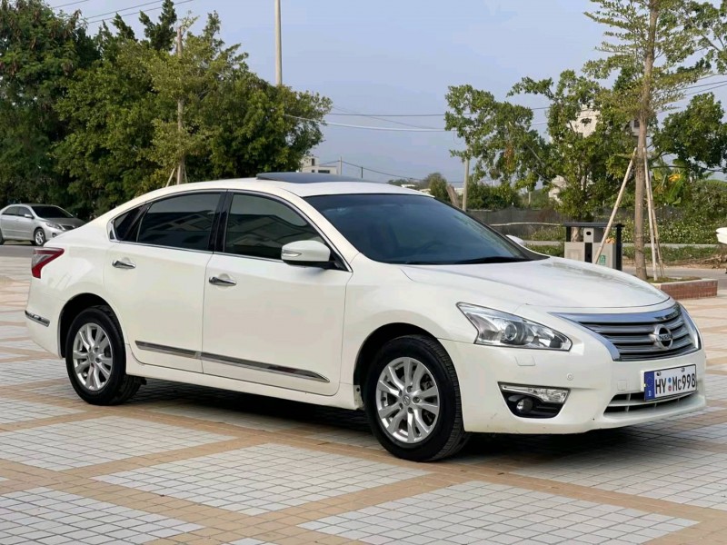 汕頭14年日產天籟2