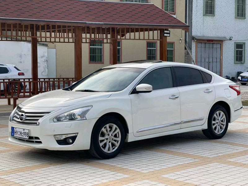 汕頭14年日產天籟3