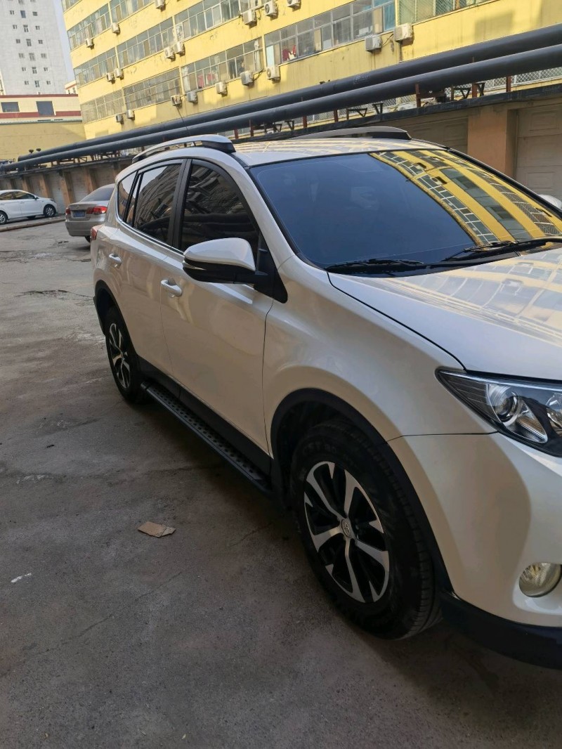 衡水14年豐田RAV4榮放1