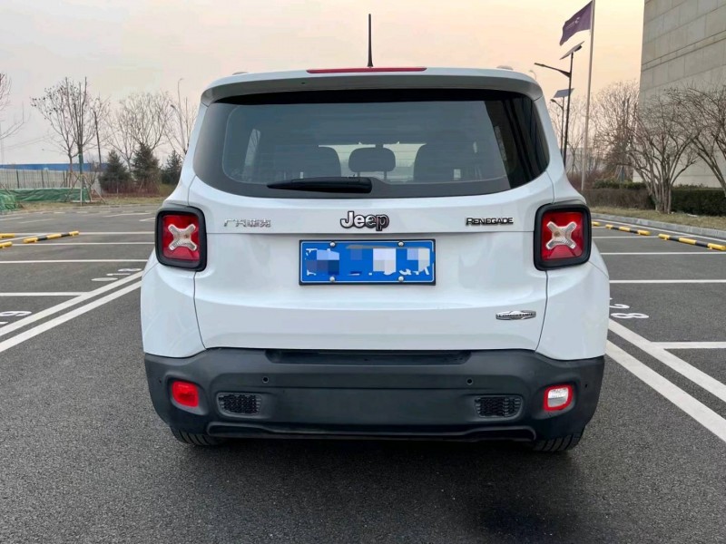 唐山19年Jeep自由俠4