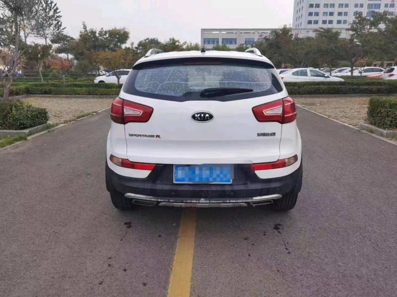 濰坊14年起亞智跑1