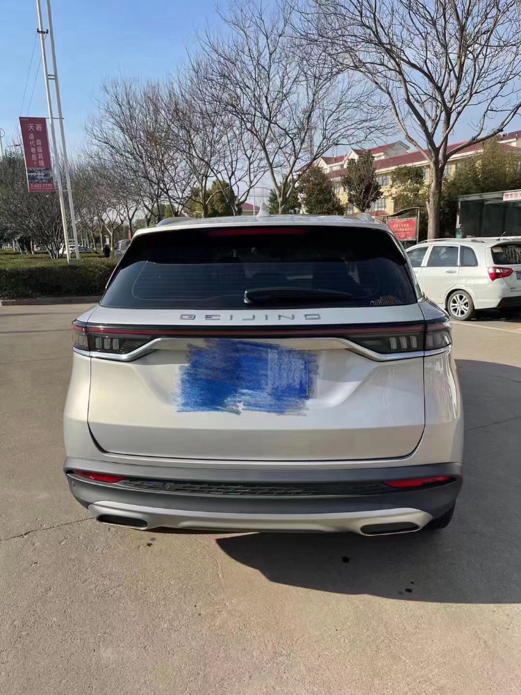 開封20年北汽制造X75