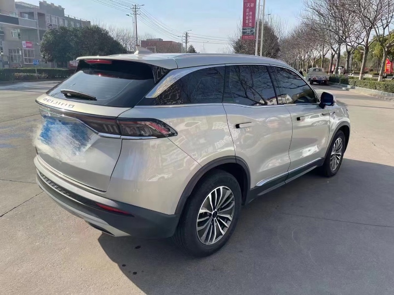 開封20年北汽制造X76