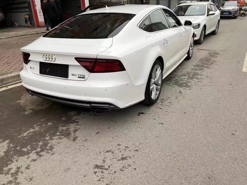 邵陽19年奧迪A7L4