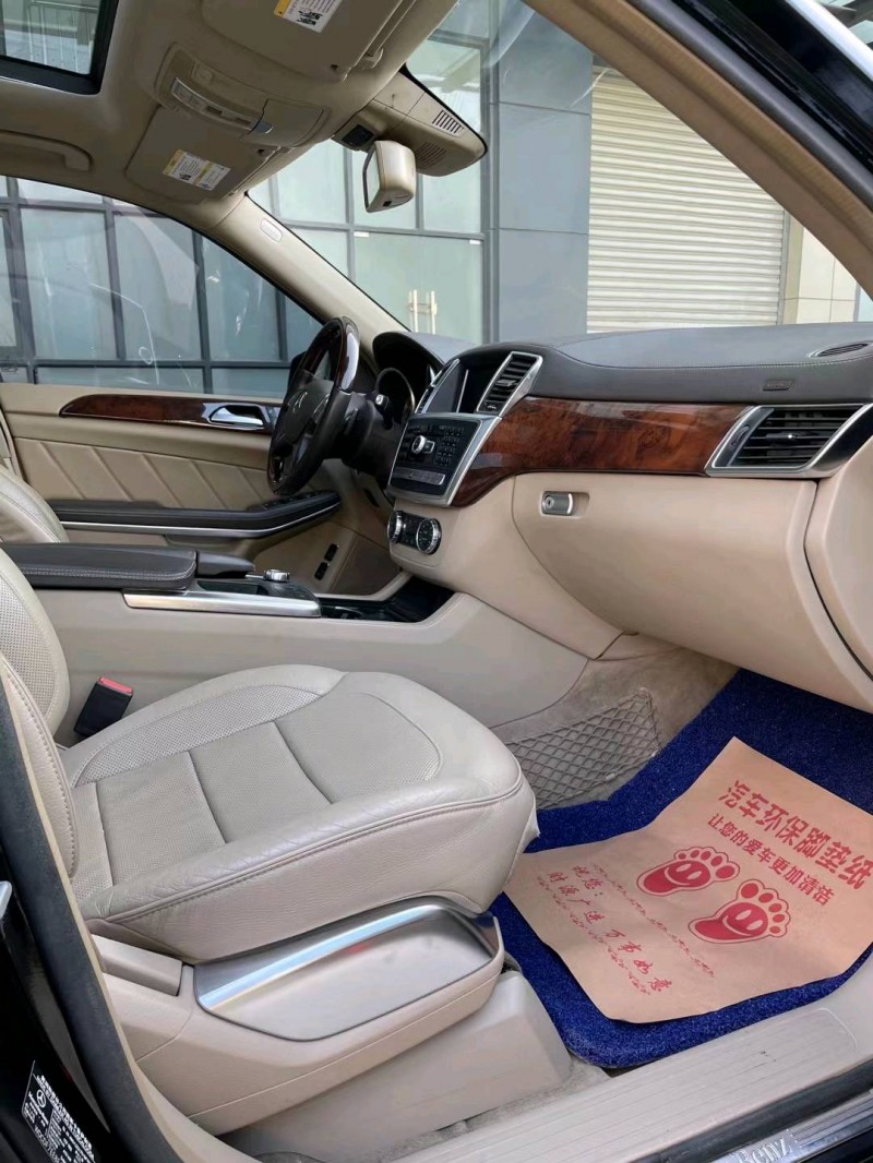 徐州20年奔驰GL级AMG6