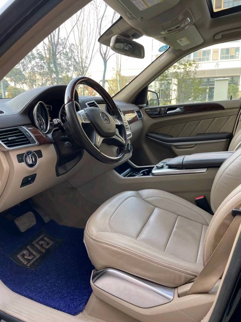 徐州20年奔驰GL级AMG7