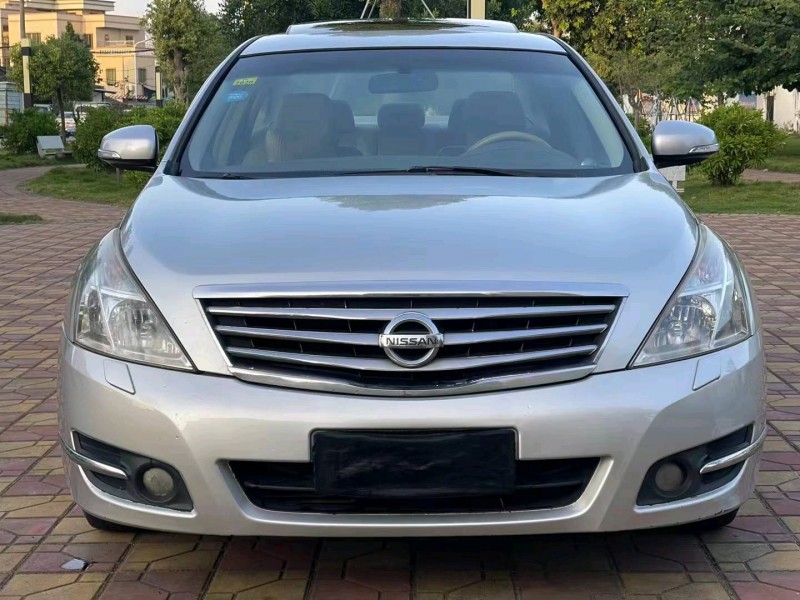 汕頭09年日產天籟1