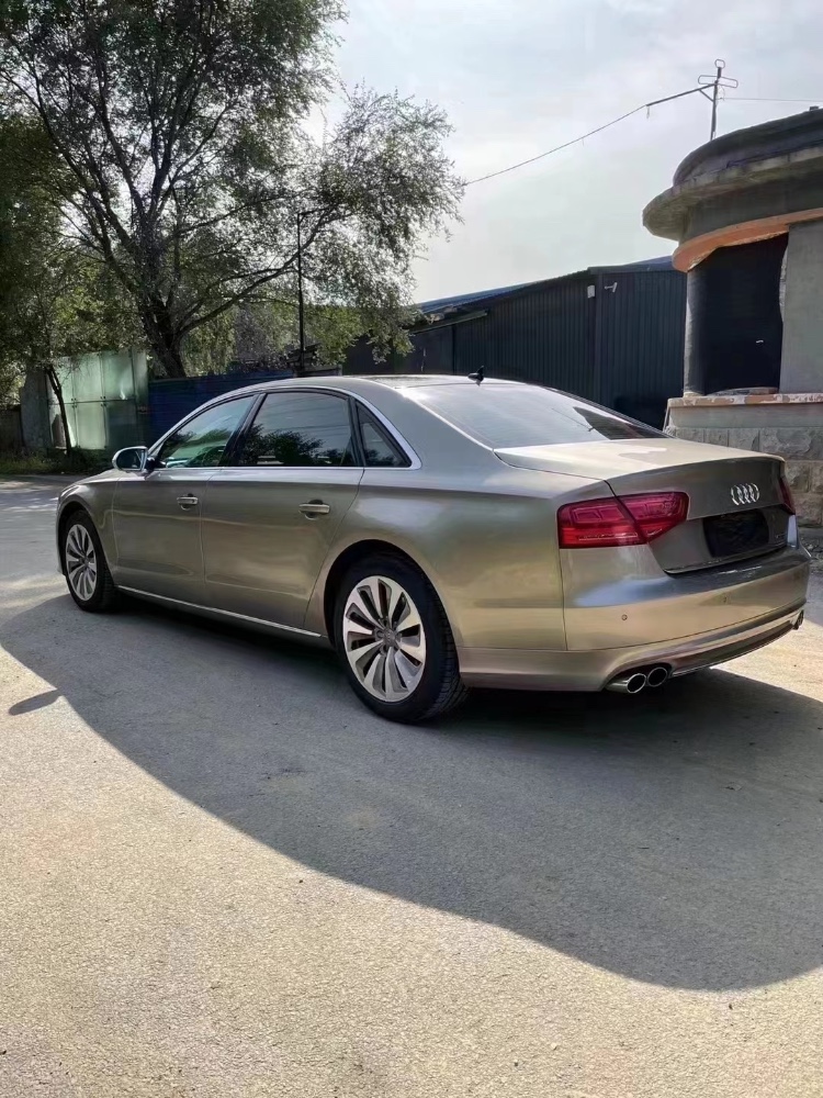 沈陽14年奧迪A8L4
