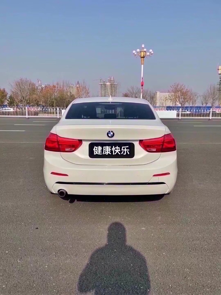 北京18年寶馬1系3