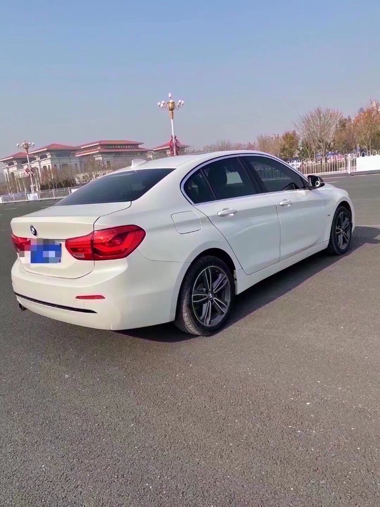 北京18年寶馬1系2