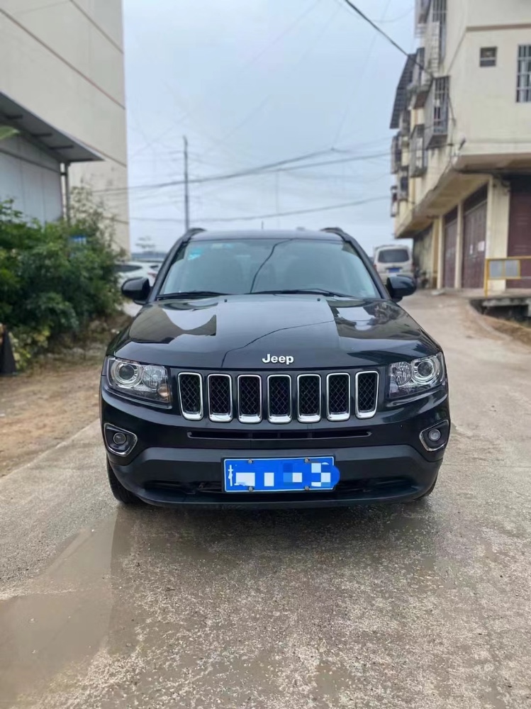南寧16年Jeep指南者9