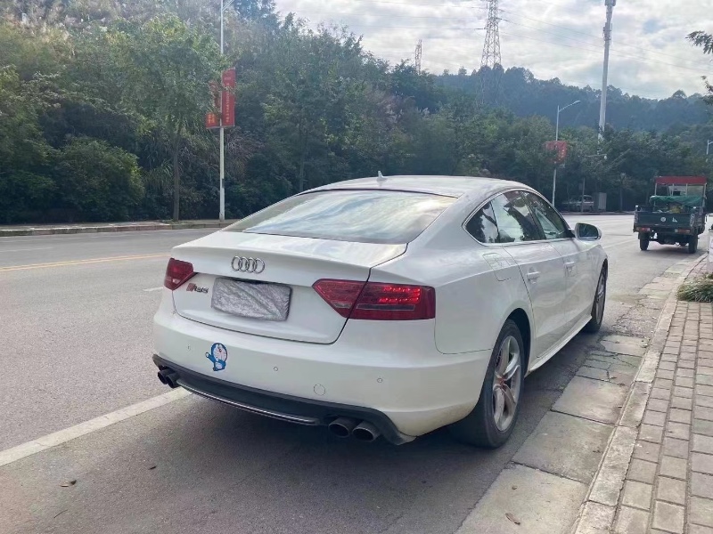 南寧11年奧迪A54