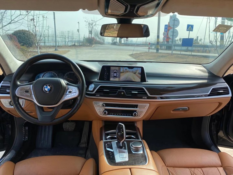 徐州17年宝马7系5