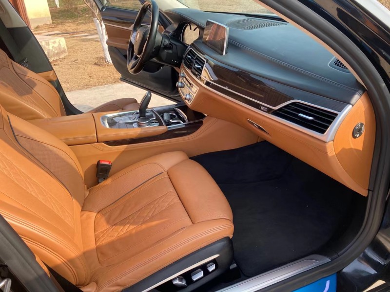 徐州17年宝马7系6