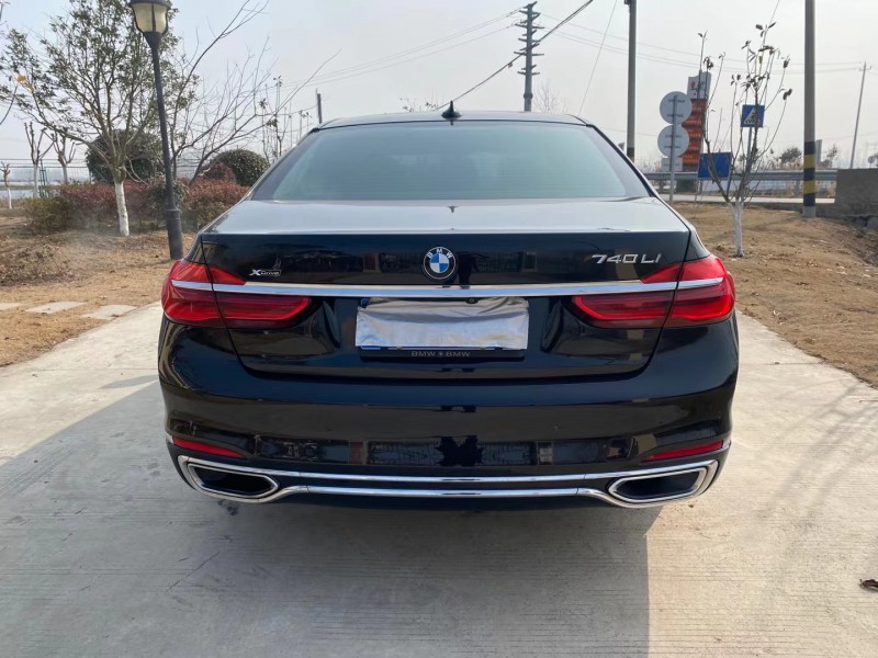 徐州17年宝马7系9