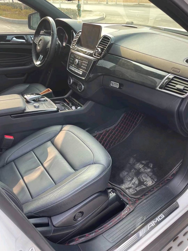 徐州18年奔驰GL级AMG6