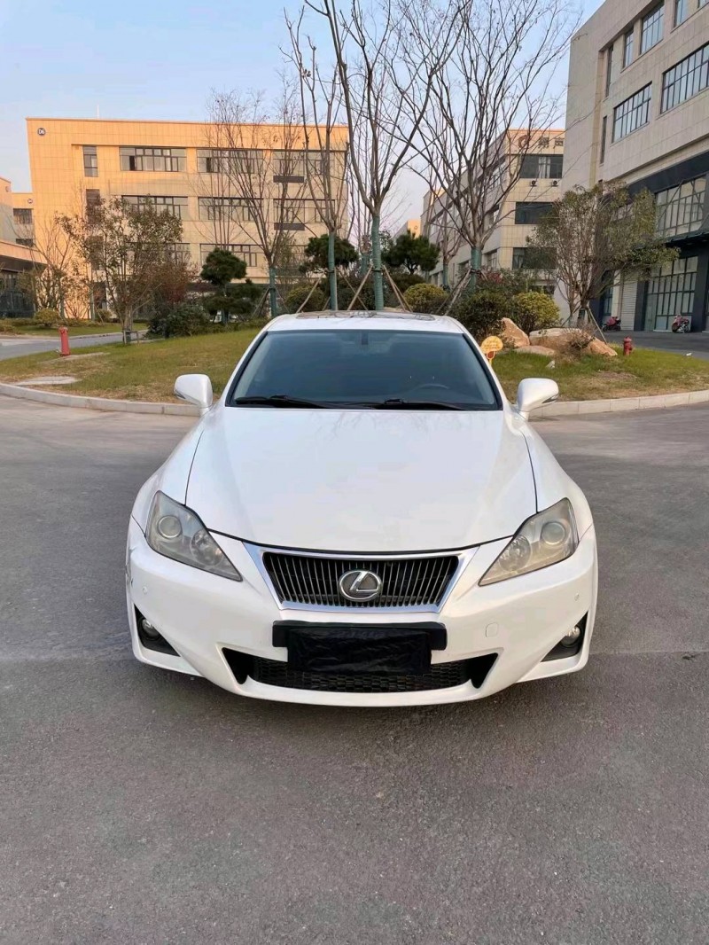 徐州11年雷克萨斯IS1