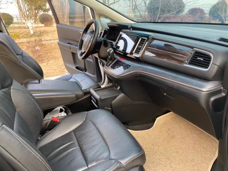 徐州17年本田艾力绅5