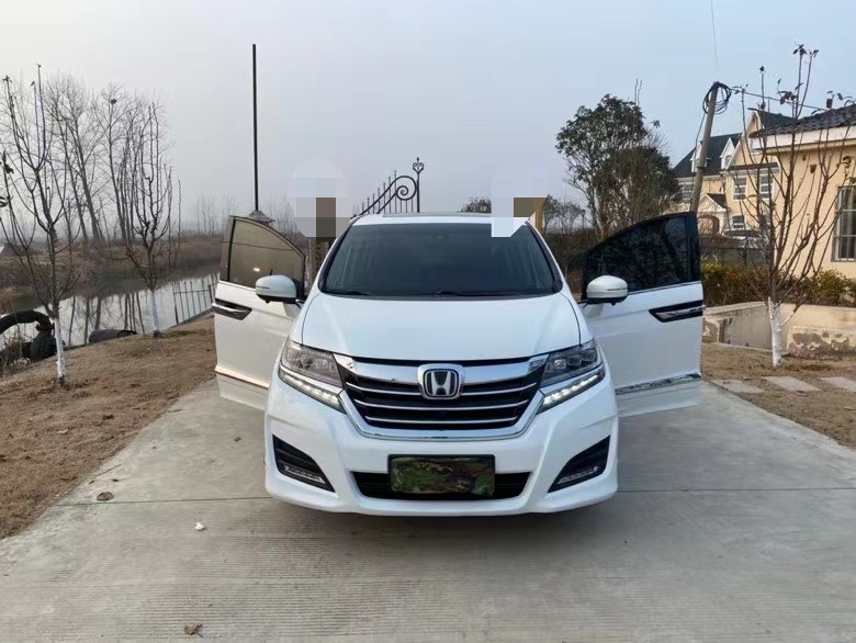 徐州17年本田艾力绅3