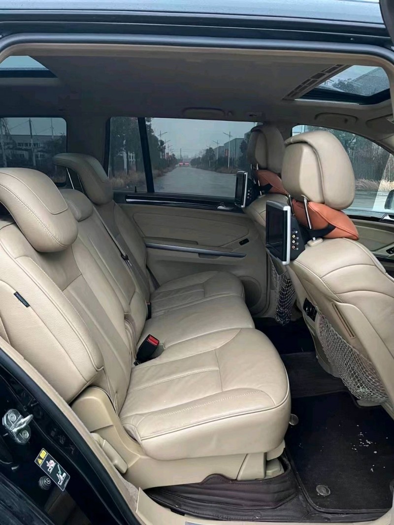 徐州13年奔驰GL8