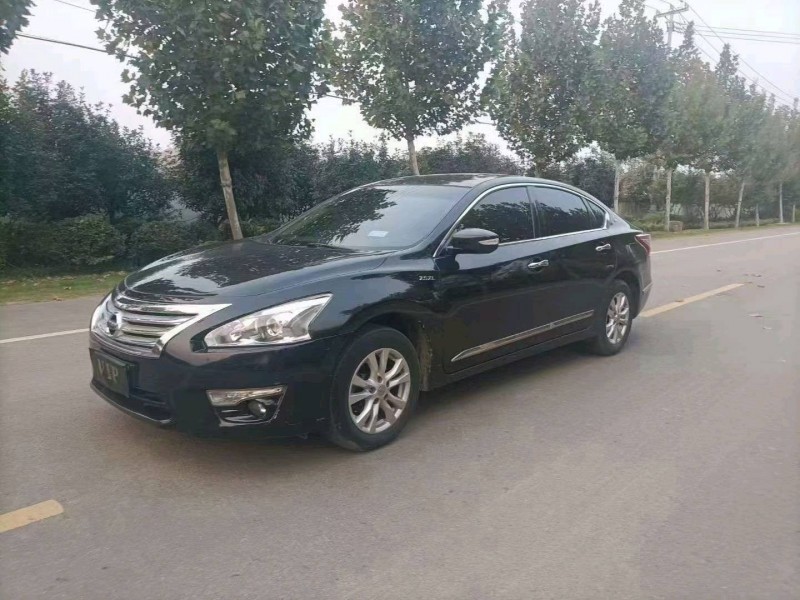 徐州14年日產天籟3