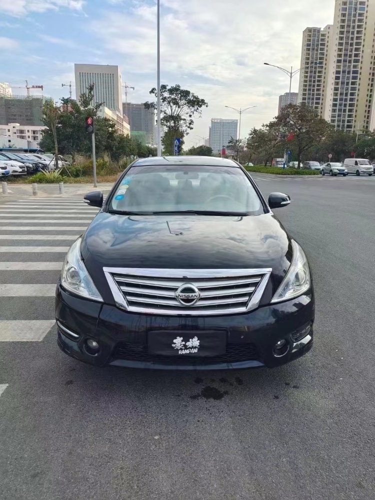 南寧12年日產天籟7
