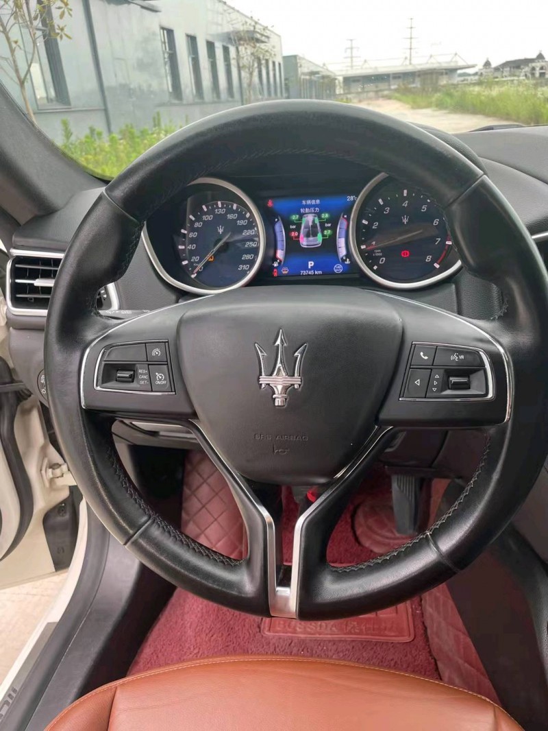 徐州17年玛莎拉蒂Ghibli2