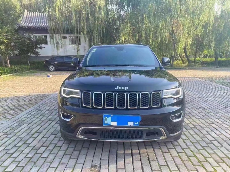 濟南18年Jeep大切諾基1