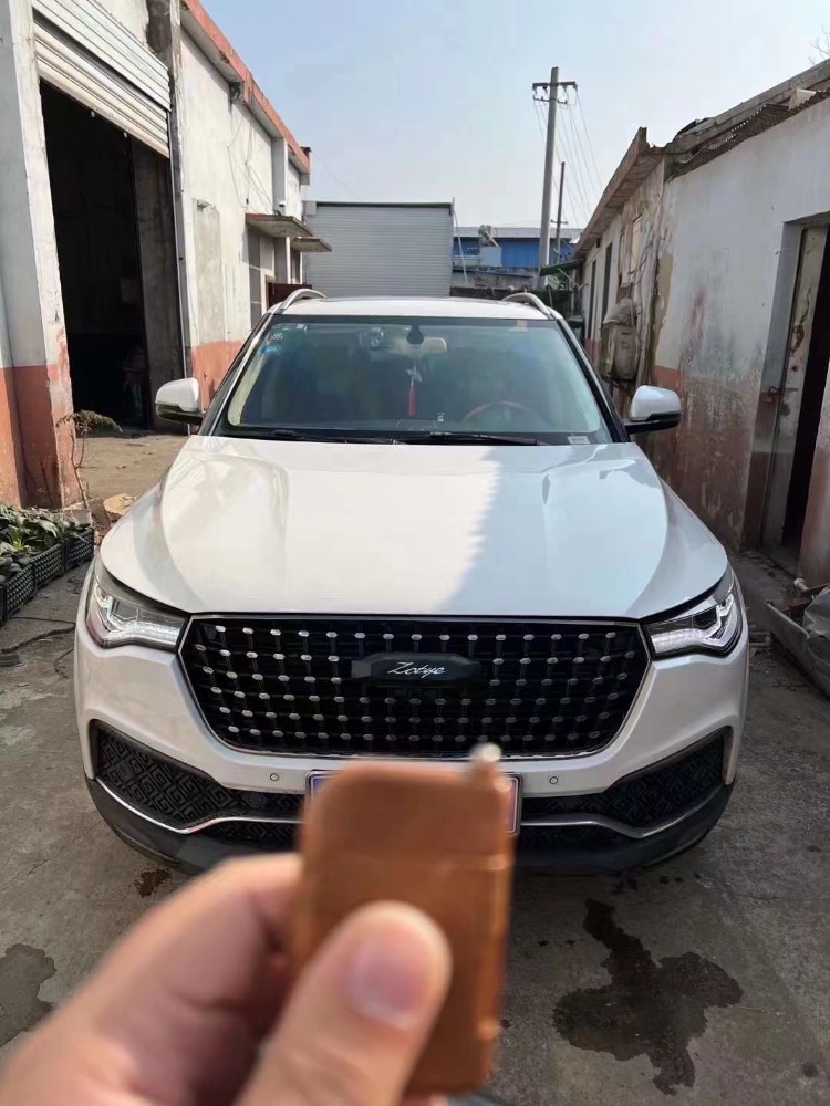 泰州17年众泰T7008