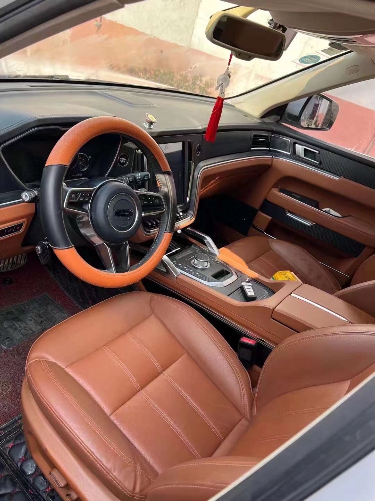 泰州17年众泰T7005