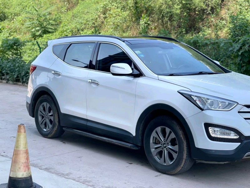 北京16年现代新胜达7