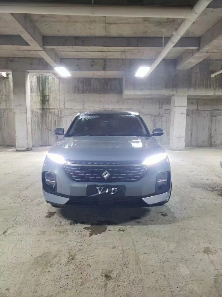貴陽21年寶駿RC58