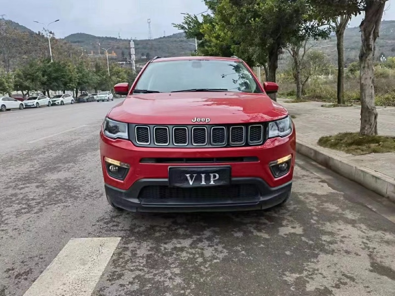 貴陽18年Jeep指南者1