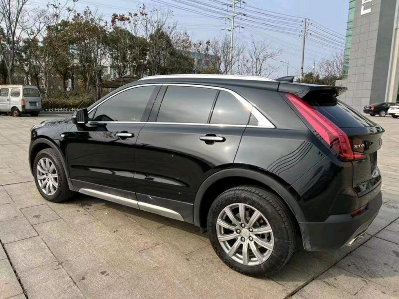 鹽城20年凱迪拉克XT49