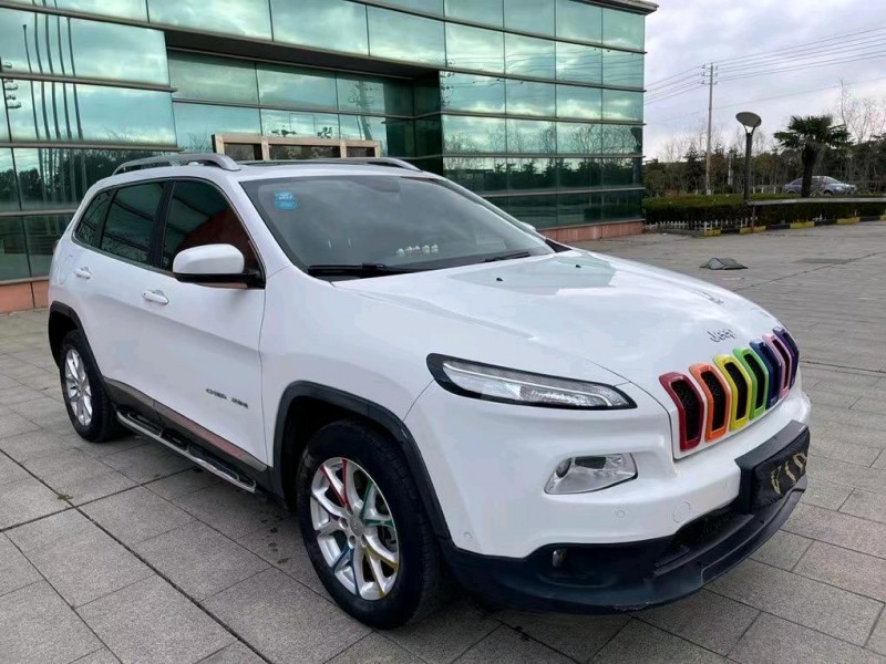 鹽城18年Jeep自由光2