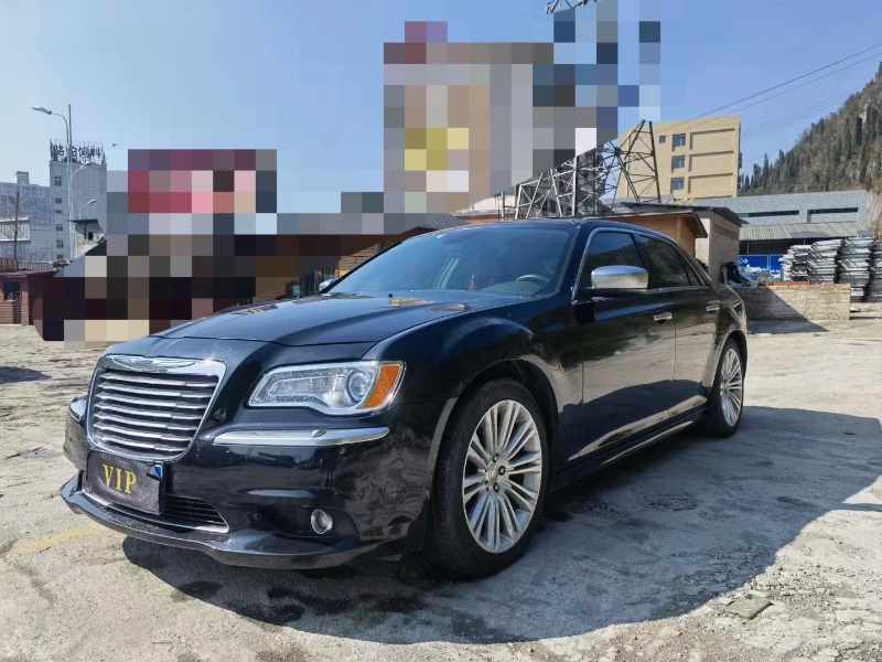 銅仁16年克萊斯勒300C4