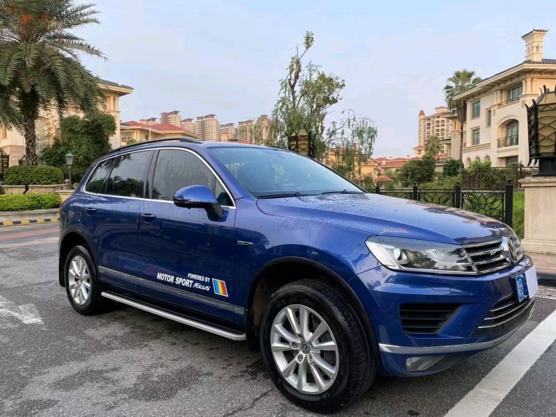 中山17年大众途锐3