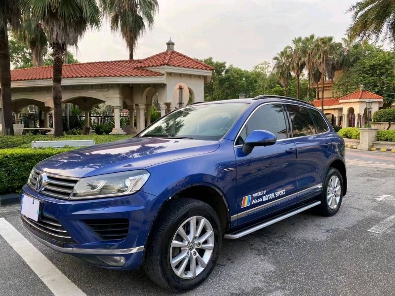 中山17年大众途锐2